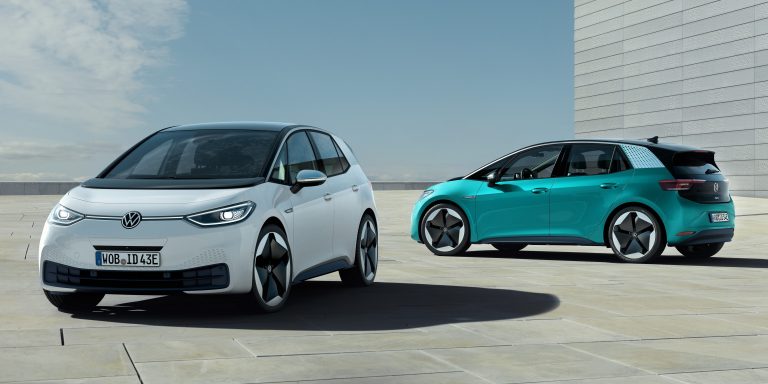 Top 3 Benefits of Buying Second-hand Cars over the New Ones